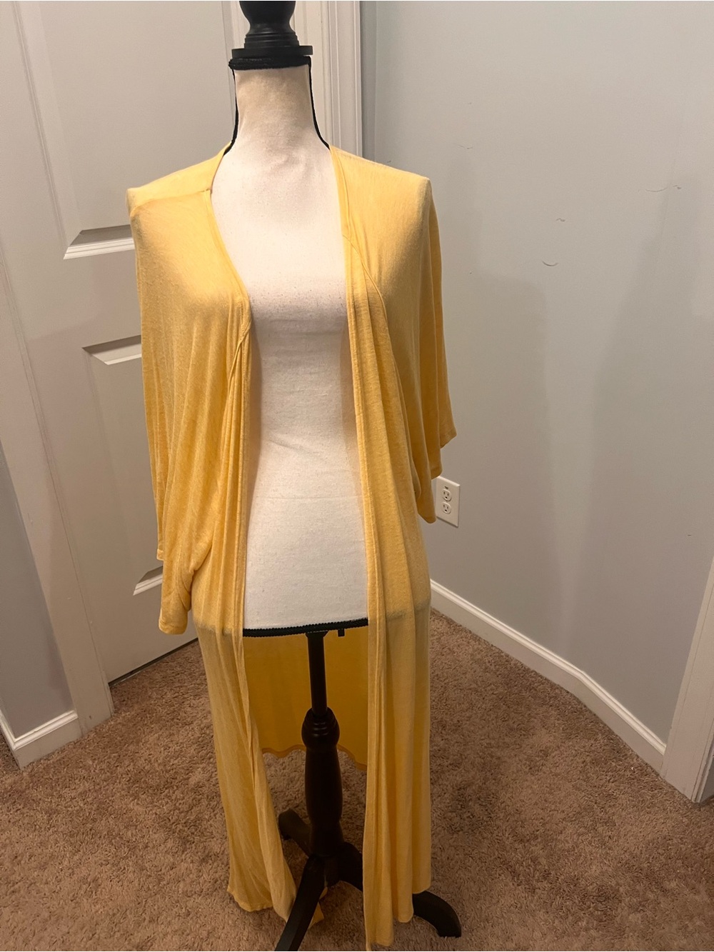 Tresics Yellow Duster Cardigan Size Medium NWOT Lightweight Open Front